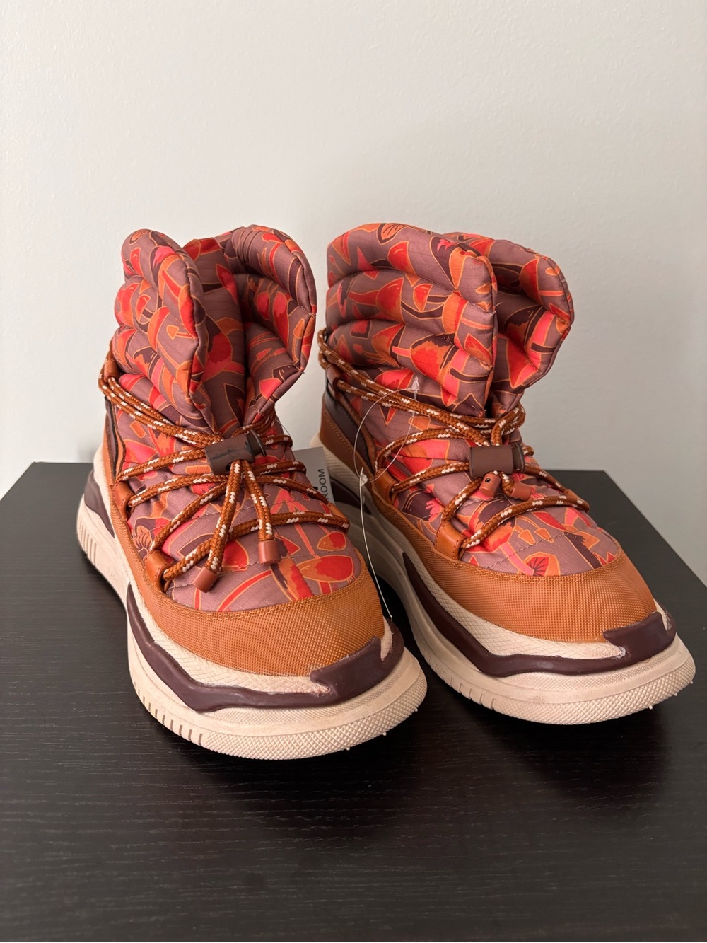 Farm Rio Mushroom Matalasse Puffy Boots New With Tags